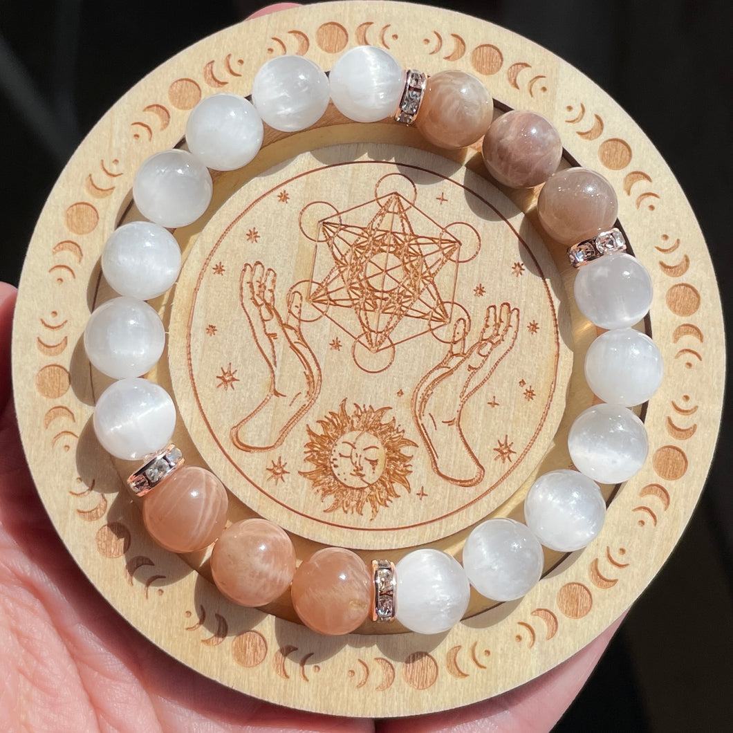 🌙 🍑Peach Moonstone and Selenite Bracelet🍑🌙