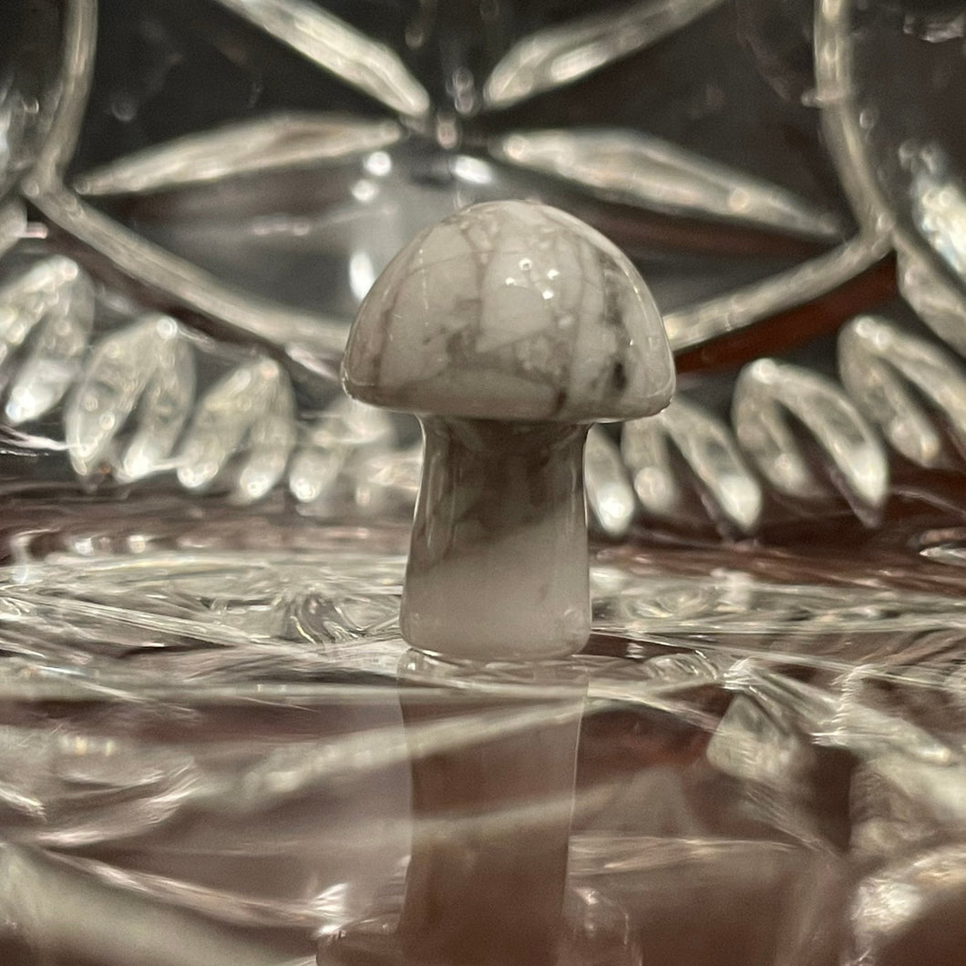 Howlite Mini Mushroom
